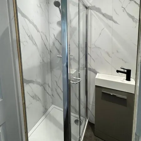 Modern And Stylish 3 Bedroom 2 Bathroom West End House With Free Wifi And Parking * 글라스고