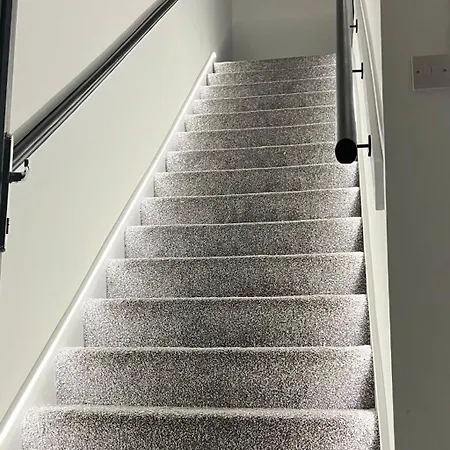 Modern And Stylish 3 Bedroom 2 Bathroom West End House With Free Wifi And Parking