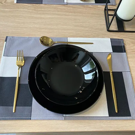 Modern And Stylish 3 Bedroom 2 Bathroom West End House With Free Wifi And Parking *