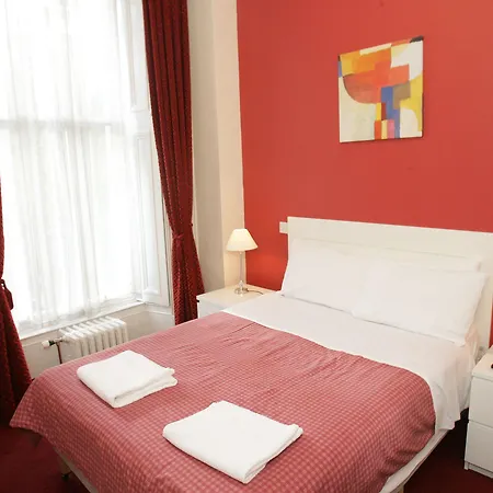 Clifton 3*
