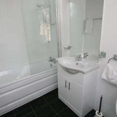 Clifton 3* Glasgow