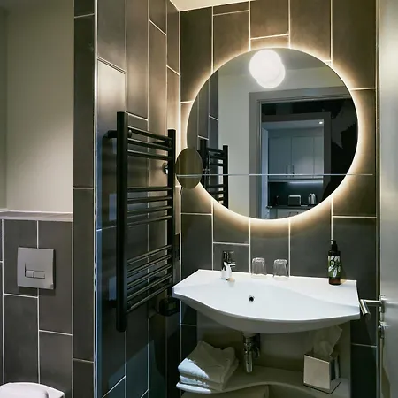 Adagio Apart Otel 4*