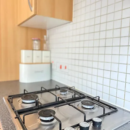 Muirhouse 2br With Free Parking Lejlighed Glasgow