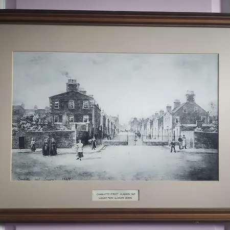 Hotel Number 52 Charlotte Street Glasgow