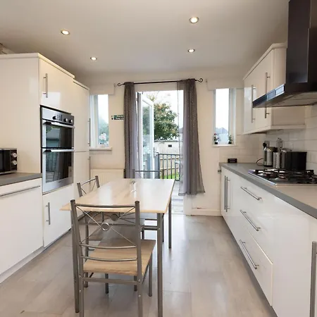 Knightswood 度假居 *