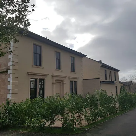 Crosshill House 4* Glasgow