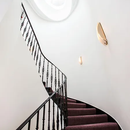 布莱斯伍德广场公寓