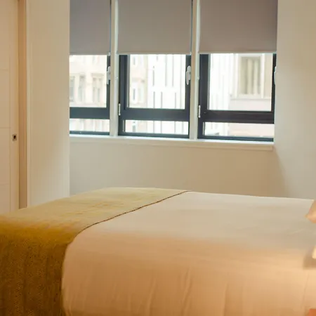 Premier Bath Street * Glasgow