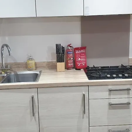 Oatlands Oasis-free Parking-2 Minutes From M74 *