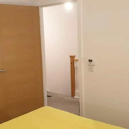 Oatlands Oasis-free Parking-2 Minutes From M74 *