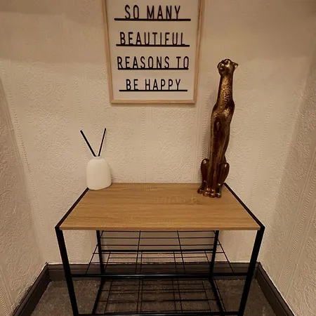 Cozy Corner-sleeps 8 Guest Entire House Very * 格拉斯哥