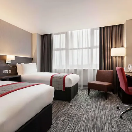 Hotel Ramada By Wyndham East Kilbride