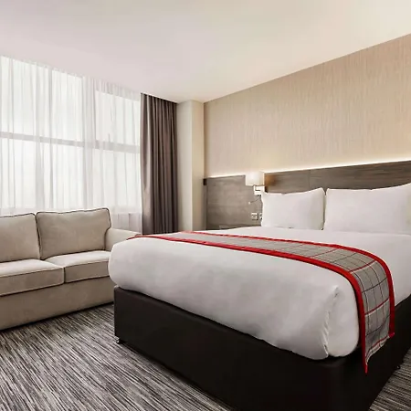 Ramada By Wyndham East Kilbride 3*