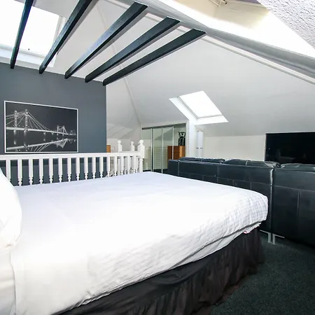 Glasgow Guest House Bed & Breakfast Glasgow