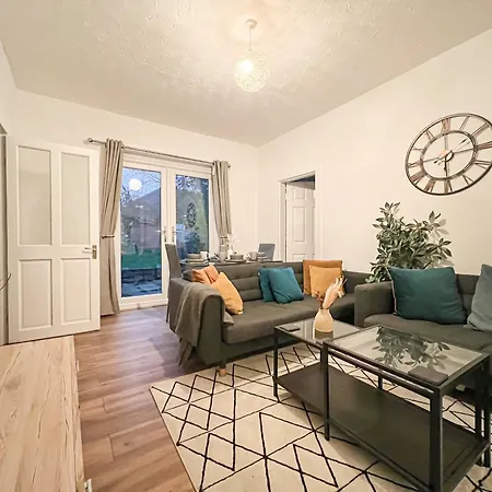 Apartamento Attractive 3 Bedroom Glasgow