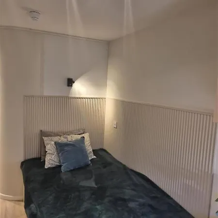 For Student Only Student Roost Gibson Street Glasgow