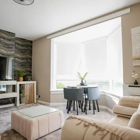 2 Bdr House At Caledonia Luxe Short Lets & Serviced Casa de Férias Glasgow