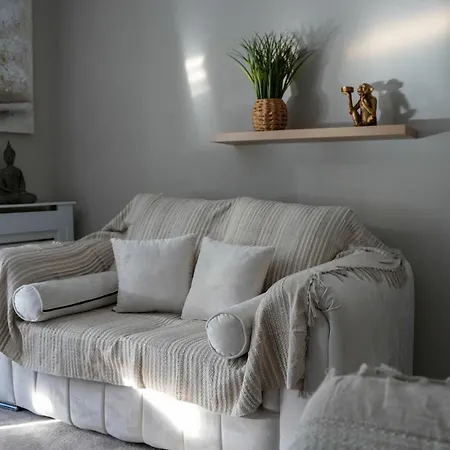 2 Bdr House At Caledonia Luxe Short Lets & Serviced * Glasgow