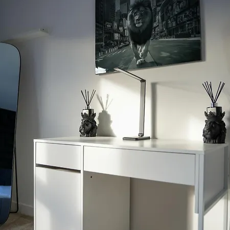 2 Bdr House At Caledonia Luxe Short Lets & Serviced