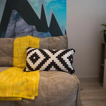 For Students Only - Willowbank In Glasgow