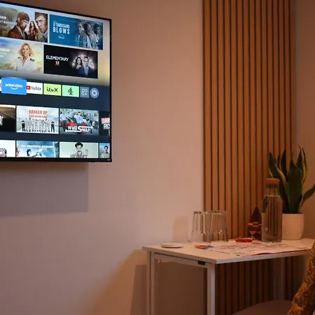 Séjour chez l'habitant Private And Bathroom In Shared Flat With Parking