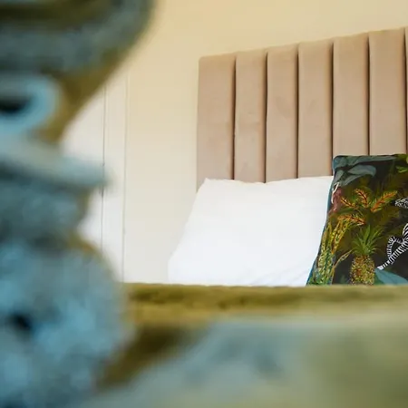 Group 3br Close To Hydro And Secc With Parking 公寓