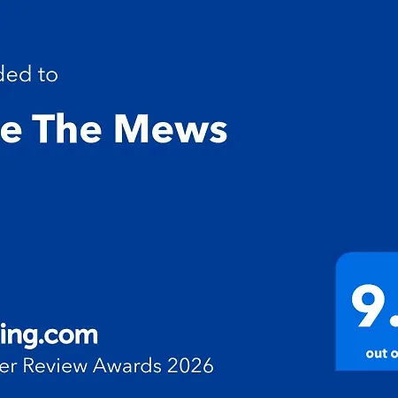 One The Mews Lejlighed