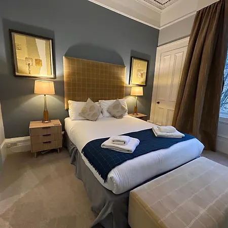 Principal Apartments - West End *