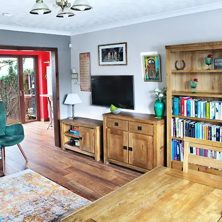 A Cosy House Near The Centre 펜션