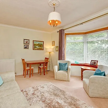 Cosy 2-bed * غلاسغو