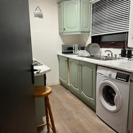 Hydro Secc House 10 Minute Walk *