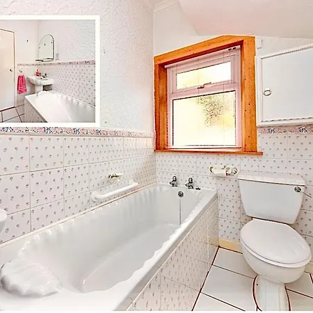 Cosy 2-bed * غلاسغو