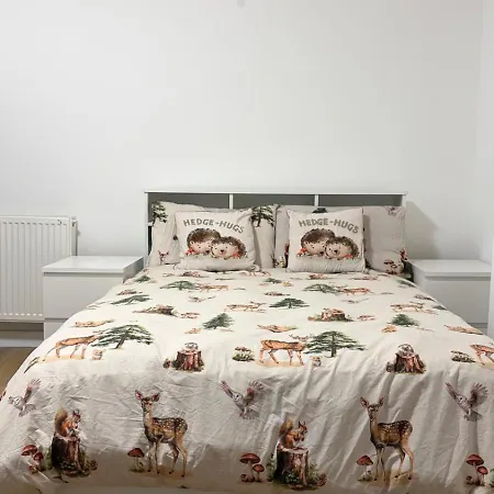 Large Double In A House At Westend Homestay