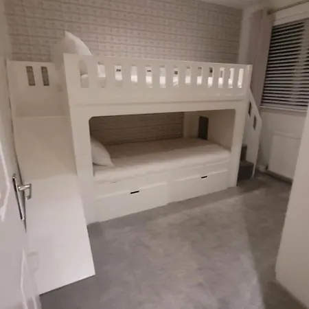 Stylish, Modern 3 Bedroom House, Free Parking X 2 글라스고
