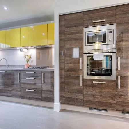 Family Getaway In Southside *