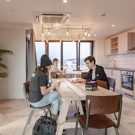 For Students Only Stylish In Apartamento *