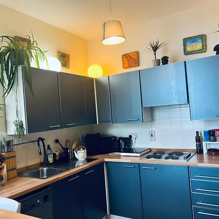 Heart Of West End Apartment, גלאזגו