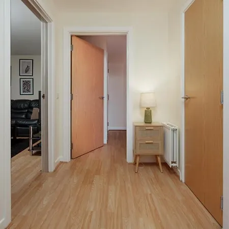 2br With Parking Near Southside And Queens Park * Γλασκώβη