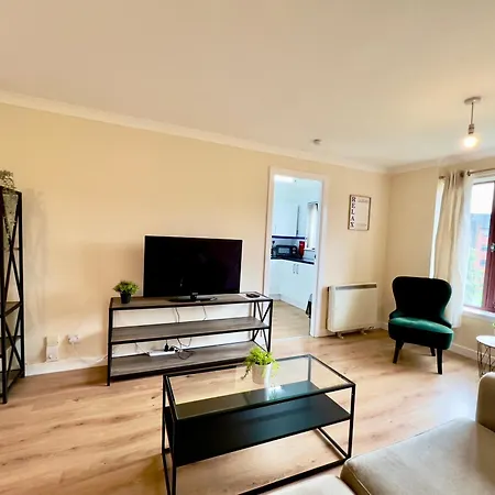 Garden-view 2br - Free Parking & Wifi * Glasgow