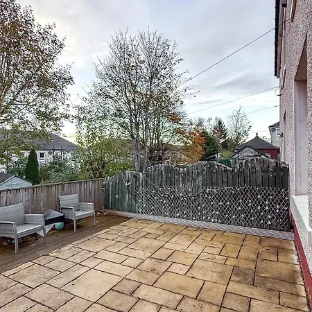 Quite And New House, Commore Drive