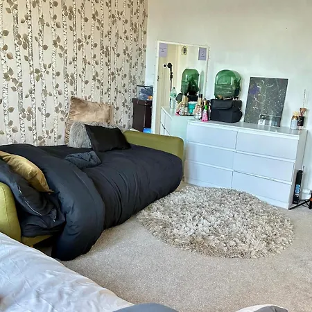 2 Bedroom Fully Furnished Apartamento