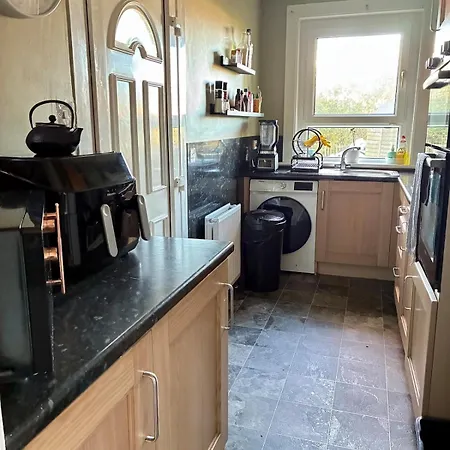 2 Bedroom Fully Furnished Apartment