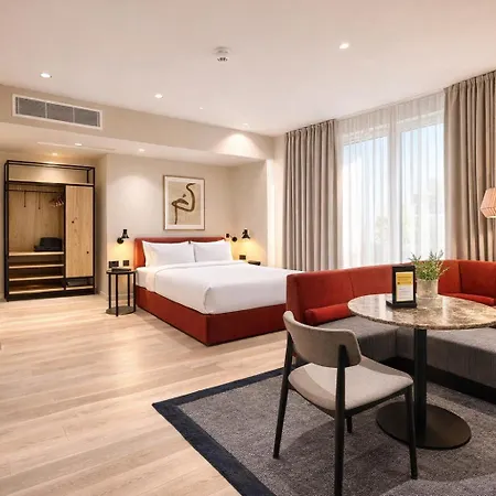 Vcity At The Teacher Apart Otel Glasgow