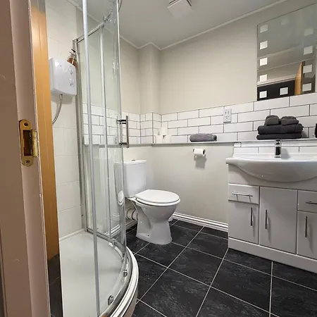 In Heart Of West End- Parking Space- Recent Refurb- Near And Kelvingrove Art Gallery Apartment Glasgow