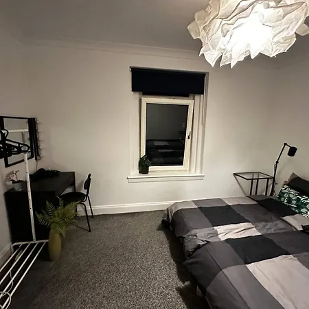 New Quite And Comfy Глазго