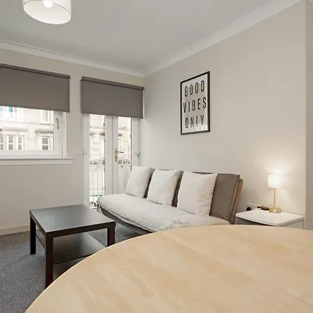 דירה 1br Shawlands Walk To Queens Park With Parking *