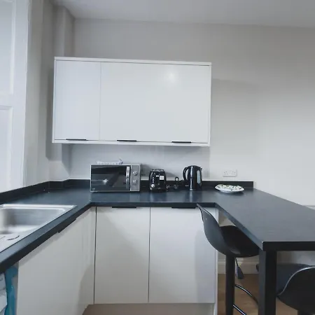 O2 Spacious Hideaway גלאזגו