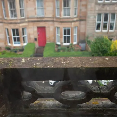 The West Nest For Six - Pass The Keys * Glasgow