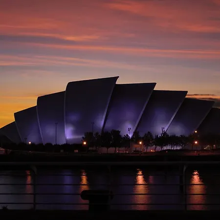 River Heights * Glasgow