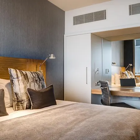 Hotel Apex Of 4*